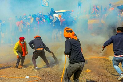 'Delhi Chalo' Stir: Govt, Farmer Leaders Hold Talks Over MSP Demand; Next Round Today | Key Points