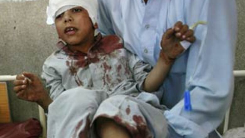 10 including four children killed in Pak blast