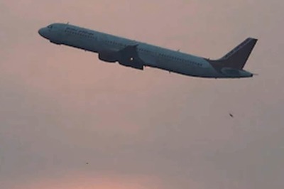 Delhi-Mumbai One Way Flight Ticket Gets More Expensive as Govt Hikes Domestic Air Fare Again