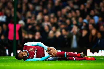 West Ham's Diafra Sakho may be out for up to two months
