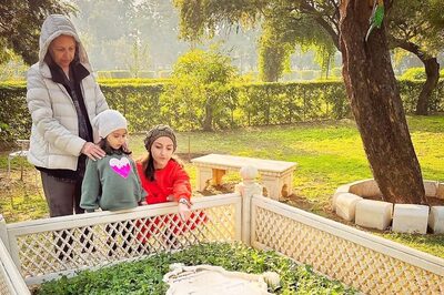 Soha Ali Khan, Sharmila Tagore and Inaaya Visit Mansoor Ali Khan Pataudi’s Grave On His Birth Anniversary