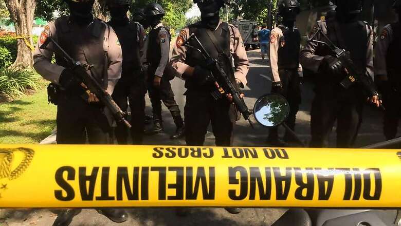 Family of 6 Suicide Bombers Attacks Indonesia Churches, Kills 7; ISIS Claims Responsibilty