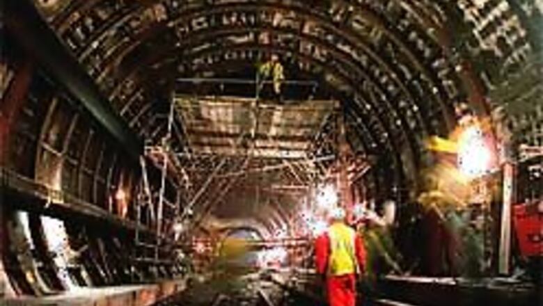 Fire in English channel tunnel, no casualties reported