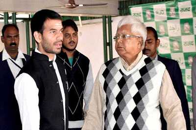 Tej Pratap Yadav Says Armed Man Grabbed his Hand, Alleges BJP Conspiracy to Kill him
