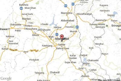 Armed man demanding Islamic law in Pakistan holds family hostage, arrested