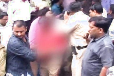 Robbers loot jewellery shop in Pune