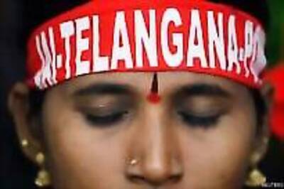 Congress leader asks Seemandhra MLAs not to resign over Telangana