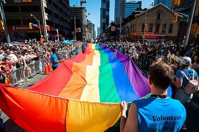 No 'Gay Gene', But Study Finds Genetic Links to Sexual Behaviour