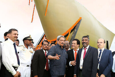 Manohar Parrikar flags off India's first indigenously developed sonar dome at DefExpo