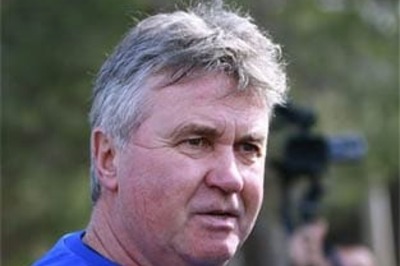 Hiddink confirmed as Chelsea coach