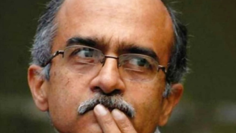 Centre Wants Prashant Bhushan Punished For 'Contempt' Tweets in CBI Case, AG Venugopal Differs