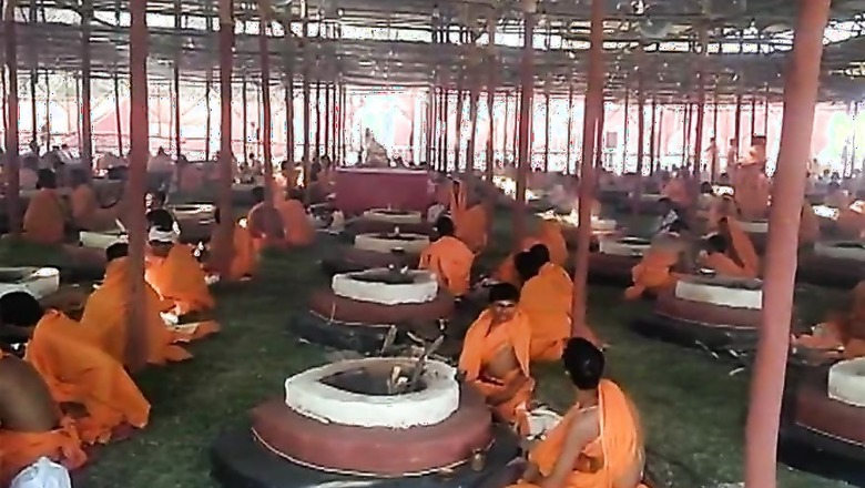 Hindu Group Begins 9-day Mahayagya to Reduce Pollution, Will Burn 500 Quintals of Wood