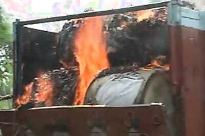 Mob turns violent after accident in Kolkata