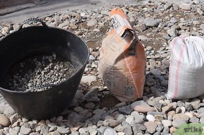 How to Mix Cement