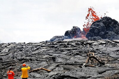 Hawaii Helicopter Evacuation Readied as New Lava Stream Hits Ocean