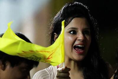 Snapshot: Sakshi Dhoni, Shruti Haasan spotted at IPL match