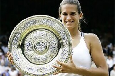 Mauresmo wins Wimbledon title