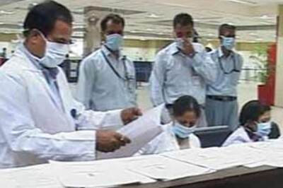 Family of five quarantined for suspected swine flu