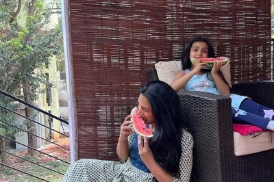 Actress Shwetha Srivatsav Spends Quality Time With Husband And Daughter, See Pics