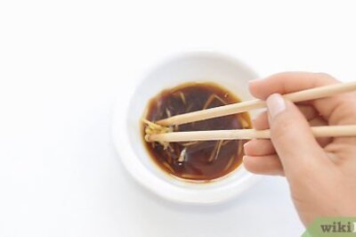 How to Eat Shanghai Soup Dumplings