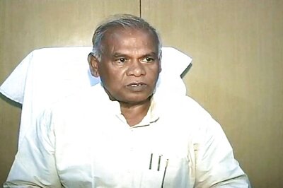 Bihar CM Manjhi dubs JD(U) legislature meet as 'unauthorised'