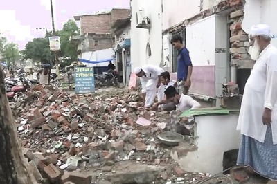 Muslims Demolish Parts of Mosques to Make Way For Kumbh Mela Preparations in Allahabad