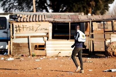 Triggered by Zuma's Imprisonment, South Africa Sees Orgy of Looting, Rioting; 72 Killed, 1200 Held