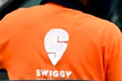 'Thoughtful': Woman Orders Sanitary Pads From Swiggy, Receives Cookies Along With it