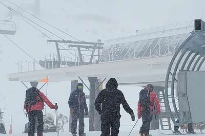 Evacuation Underway for Stranded Tourists After Multiple Avalanches Trap 1,000 People in China