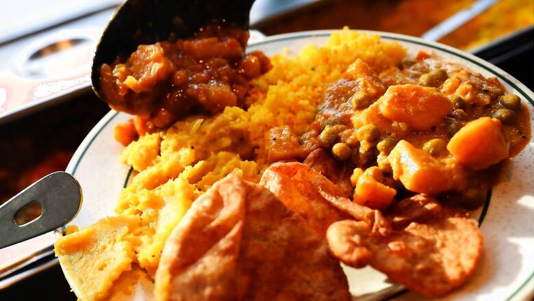'Pure Veg' Signs Outside Restaurants 'Casteist'? Twitter Gets into Fierce Debate