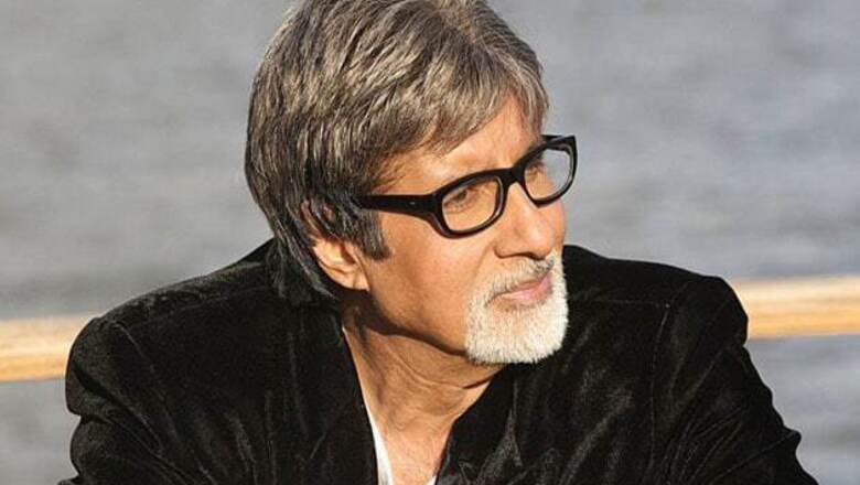 Amitabh Bachchan feels blessed, overwhelmed with Padma Vibhushan