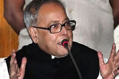 Survey asks for gradual roll back of stimulus