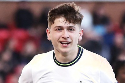 English Sensation Mikey Moore Pens First Professional Contract With Tottenham Hotspur