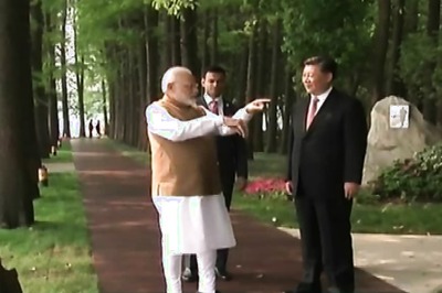 Tibetan Protestors Detained Outside Hotel Where Chinese President Xi Jinping is Slated to Stay