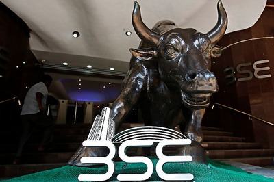 Sensex Falls Below 38,000 Mark, Sheds over 100 Points in Early Trade