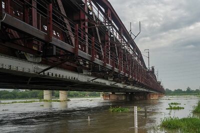 Swollen Yamuna: Heavy Rain in Upper Reaches Poses Risk of Another Spell of Floods in Delhi