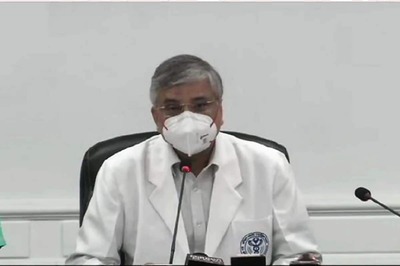 India Does Not Have Enough Data to Give Third Vaccine Booster Shot Yet: AIIMS Dir Randeep Guleria