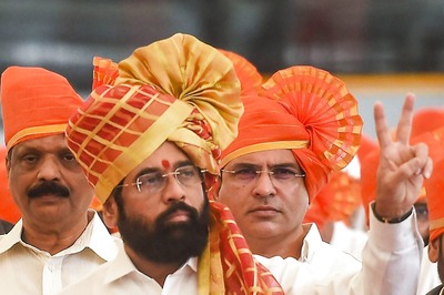 Amid Delays in Cabinet Expansion, BJP Adopts 'Thanda Kariye' Strategy to Cool Down Team Shinde's Hopes