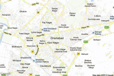 Two arrested while planning to execute a robbery in Vijay Nagar