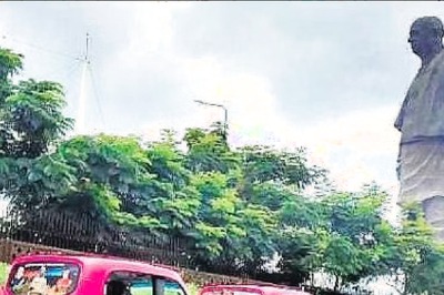 15 Electric Auto-rickshaws Burnt in Fire Near Statue of Unity in Gujarat