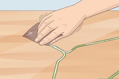 How to Make a TV Antenna with a Coat Hanger