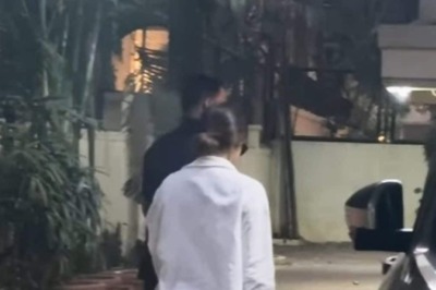 Malaika Arora Gets Papped Visting Beau Arjun Kapoor's House, Video Goes Viral; Watch
