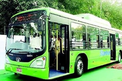 Delhi Government decides to buy 1,900 buses, including 500 midi buses