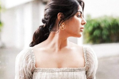 Actress Samyuktha Menon Looks Ethereal In These Dreamy Pictures