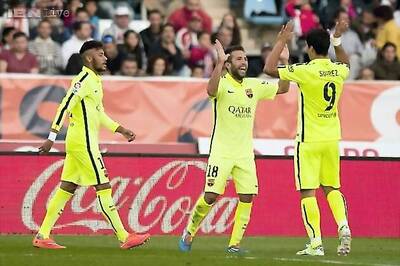 Luis Suarez leads Barcelona 2-1 comeback at Almeria