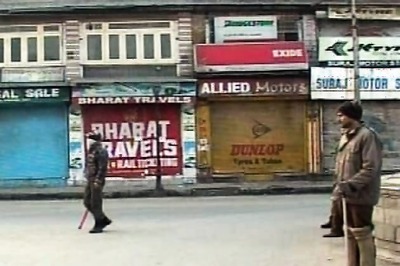 Afzal Guru hanged: Curfew continues for 4th day in Kashmir
