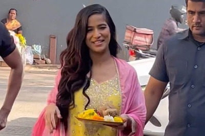 Poonam Pandey Visits Temple, Smiles As She Makes FIRST Public Appearance After Fake Death Stunt