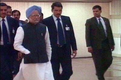 CWG venue: PM visits Jawaharlal Nehru stadium