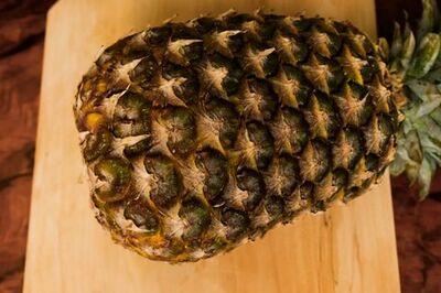 How to Buy and Store Fresh Pineapple