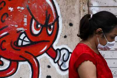 US, Canada Restrict Travel from Southern Africa as New Variant Sparks Concern